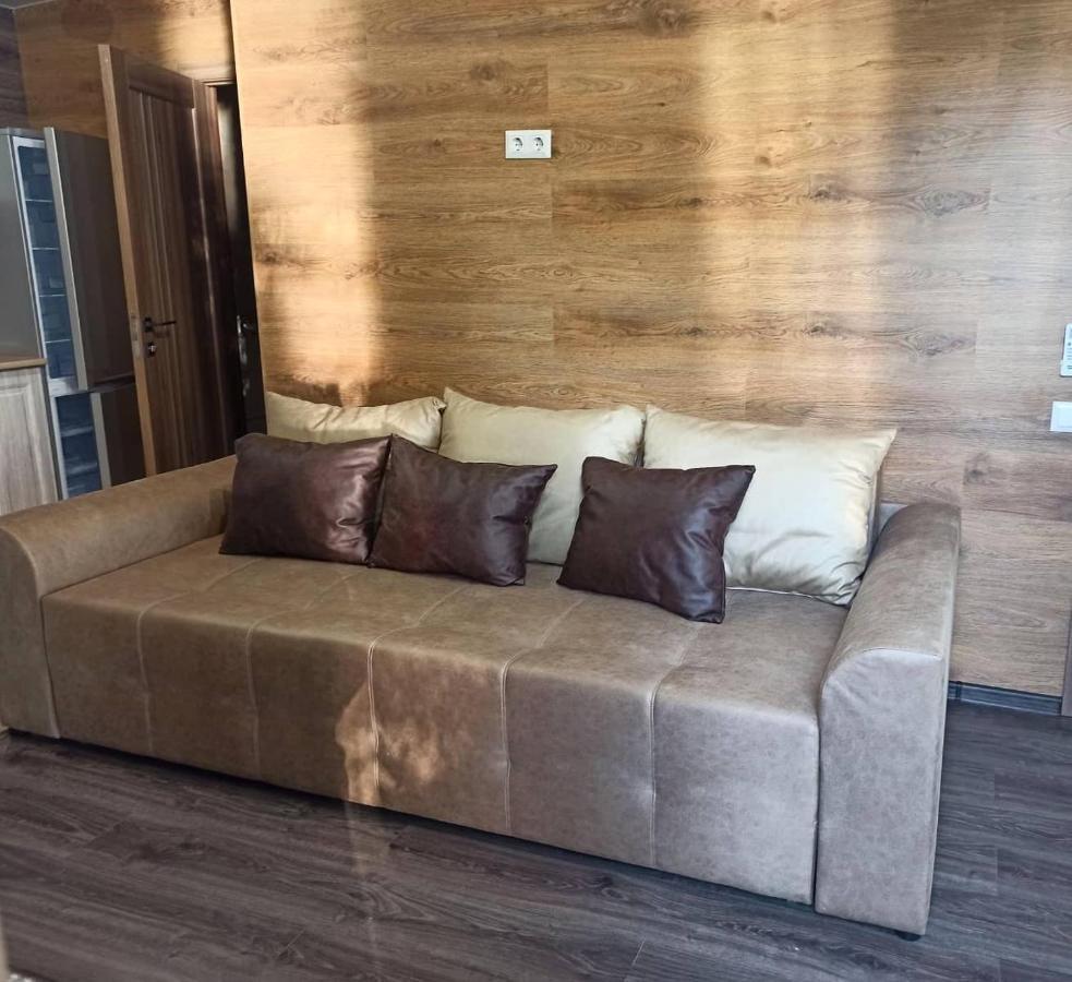 Kambodzha Na Dynae Villa Vâlcov Exterior foto