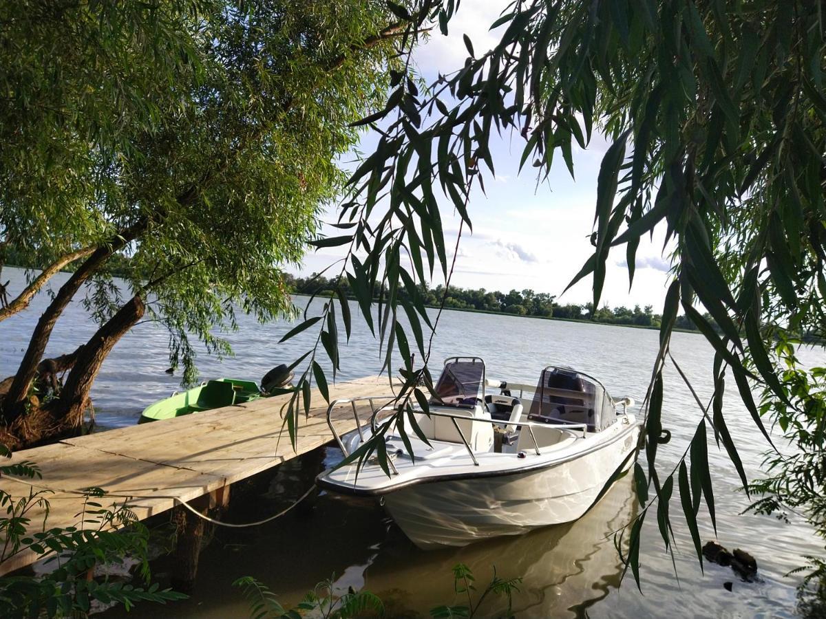 Kambodzha Na Dynae Villa Vâlcov Exterior foto
