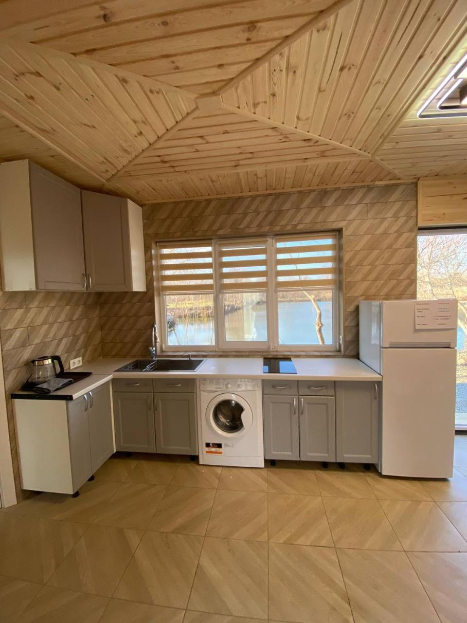 Kambodzha Na Dynae Villa Vâlcov Exterior foto